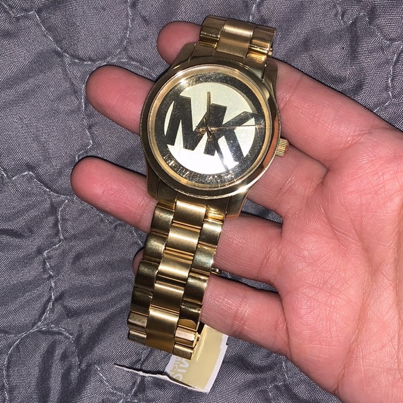 Michael Kors runway gold tone watch - Picture 2 of 4